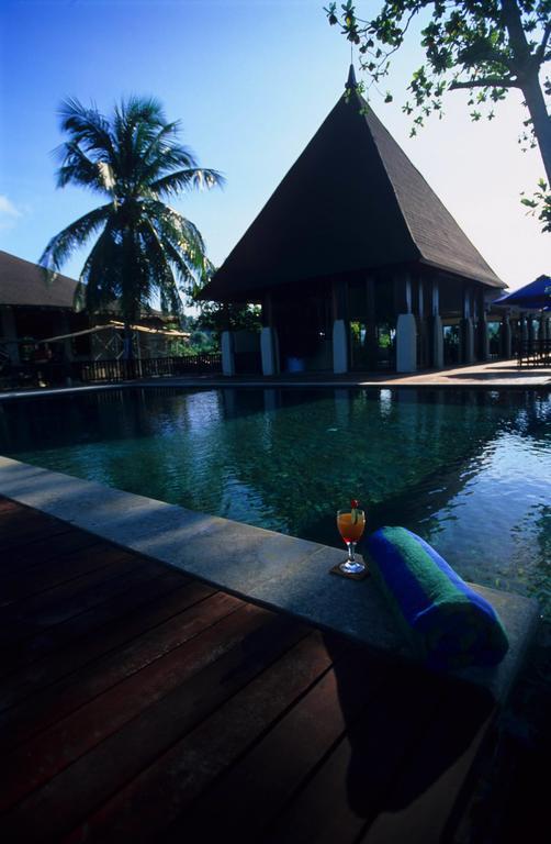 Nusantara Diving Centre Resort & Spa Manado Exteriör bild