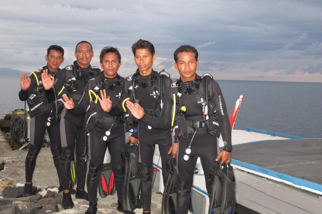 Nusantara Diving Centre Resort & Spa Manado Exteriör bild